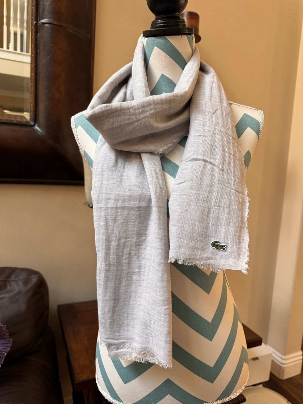 ✅ “Lacoste” Unisex Light Gray Scarf with Crocodile Logo Made in Italy